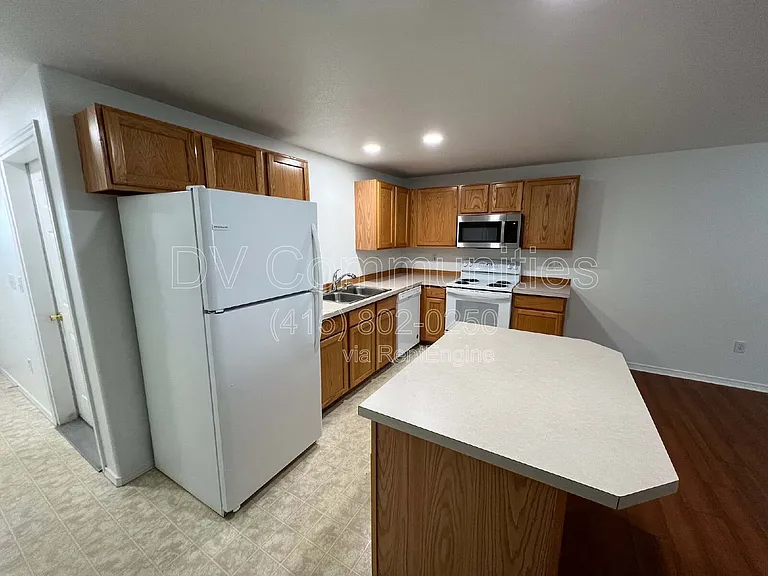 2521 NW Cedar Ave #1 — Photo 9