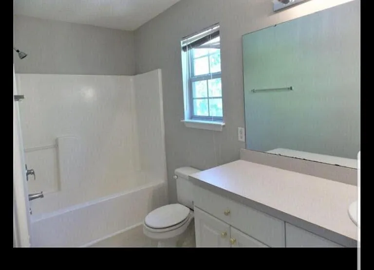 105 Merowey Ct — Photo 13