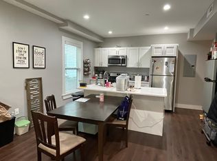 186 Thorndike St #1, Cambridge, MA 02141