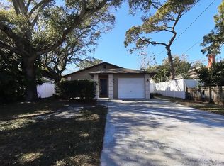 455 Ridge Rd SW, Largo, FL 33770