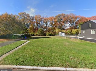 3535 Rockview Dr, Bristol, PA