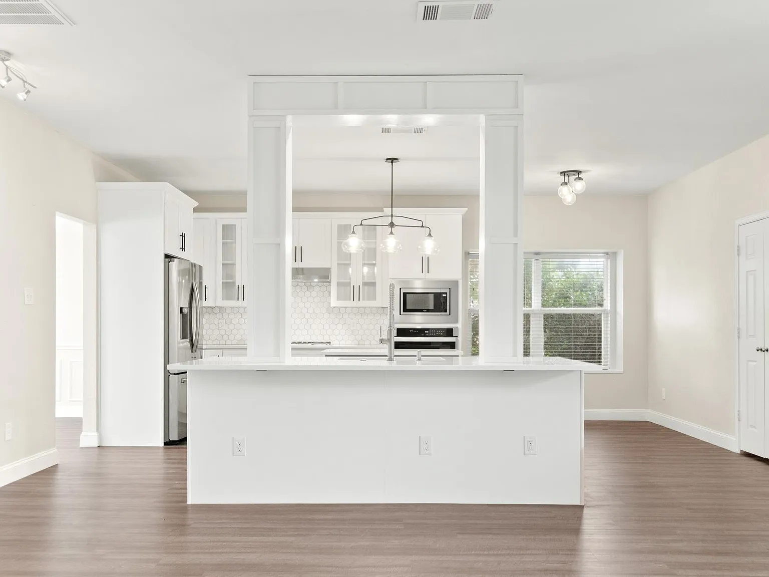 116 Glen Ridge Dr — Photo 2