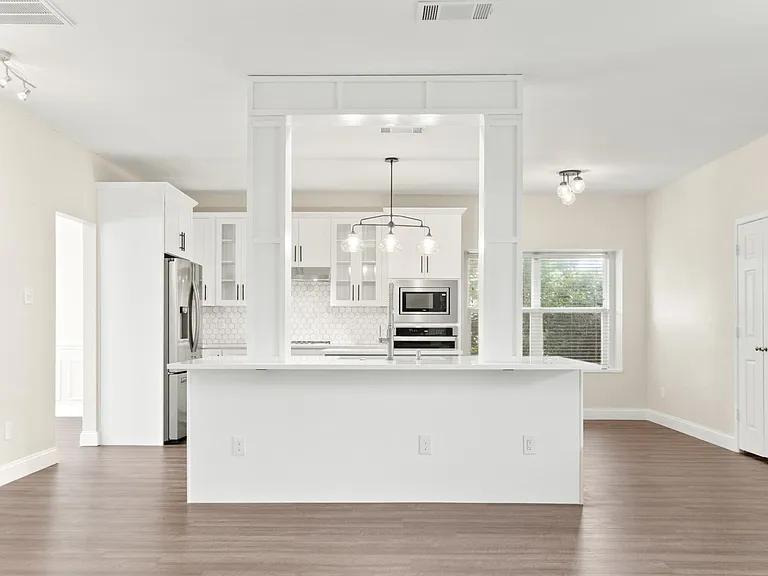 116 Glen Ridge Dr — Photo 2