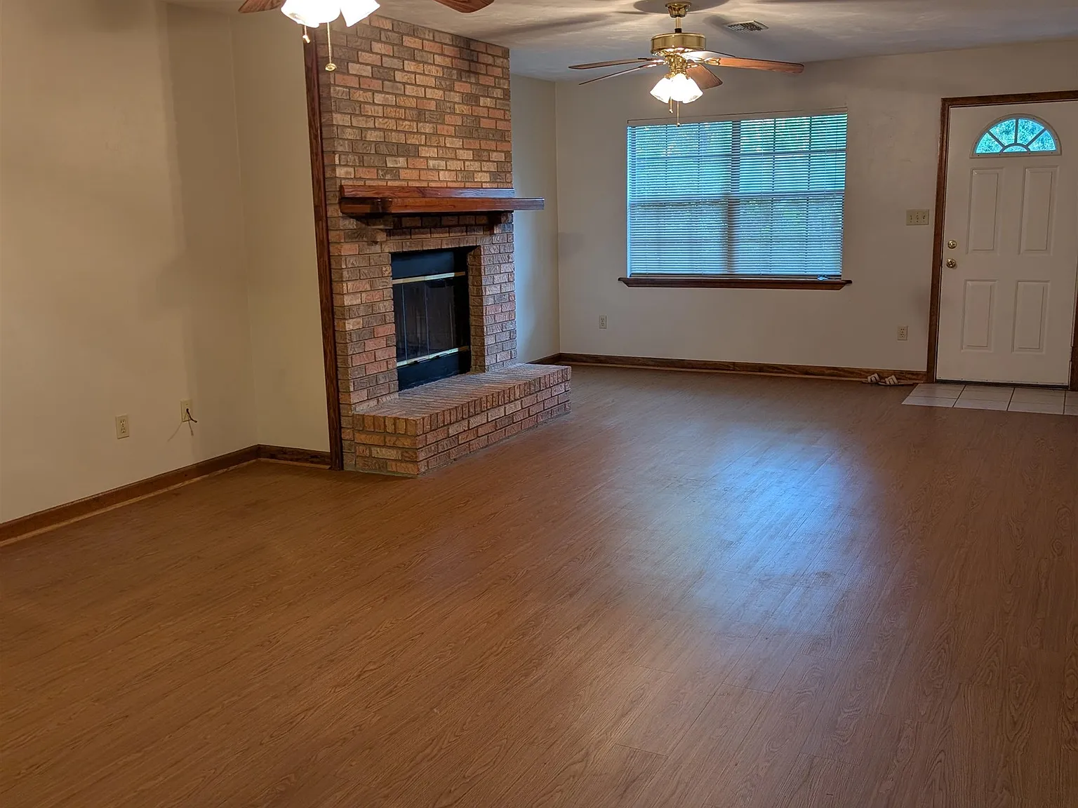 2 bed, 1240 sqft, $1,195 — Photo 3