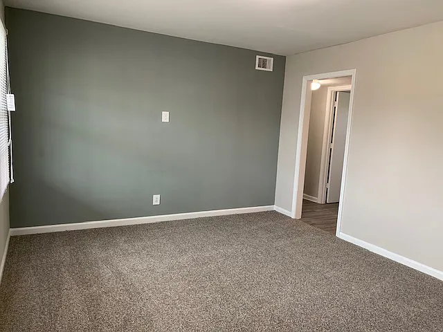 Chamblee Square Apartments — Photo 9