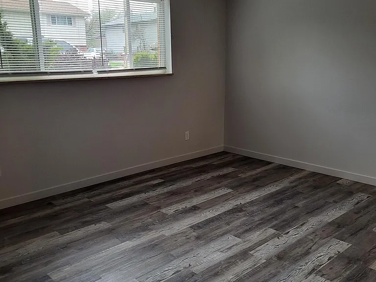 1403 Tappan Cir — Photo 12