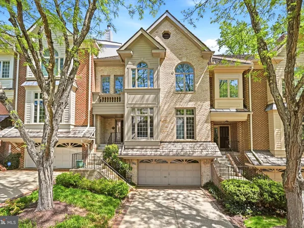 5803 Madaket Rd, Bethesda, MD 20816
