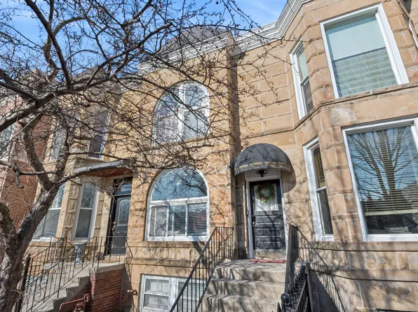 1922 W Wolfram St, Chicago, IL 60657