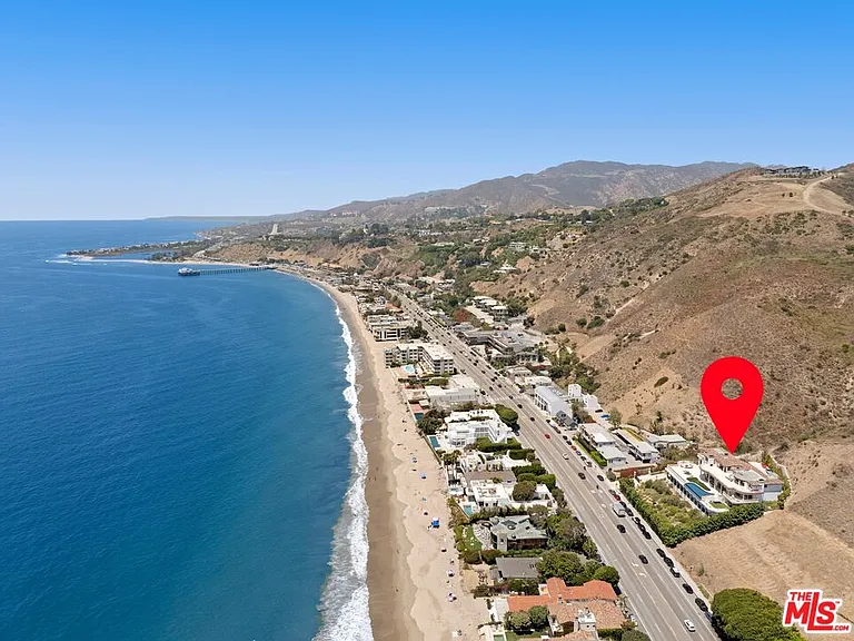 22435 Pacific Coast Hwy — Photo 32