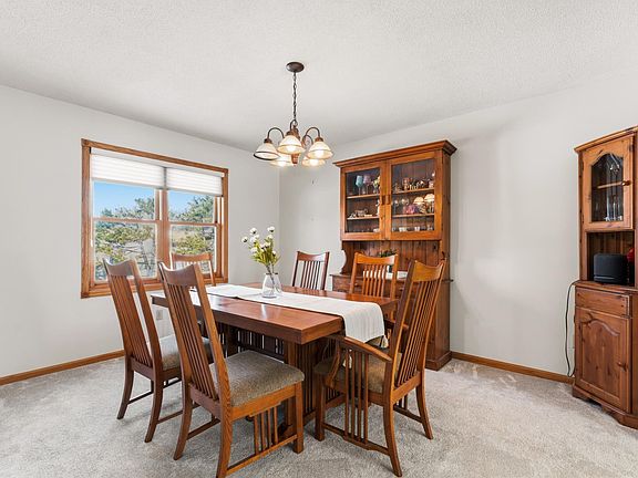 5th image of 2227 Viola Heights Dr NE
