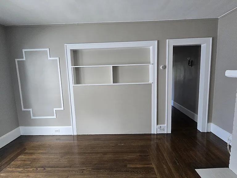 161 Wisner Ave #2L — Photo 3