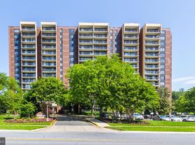 7401 Westlake Ter