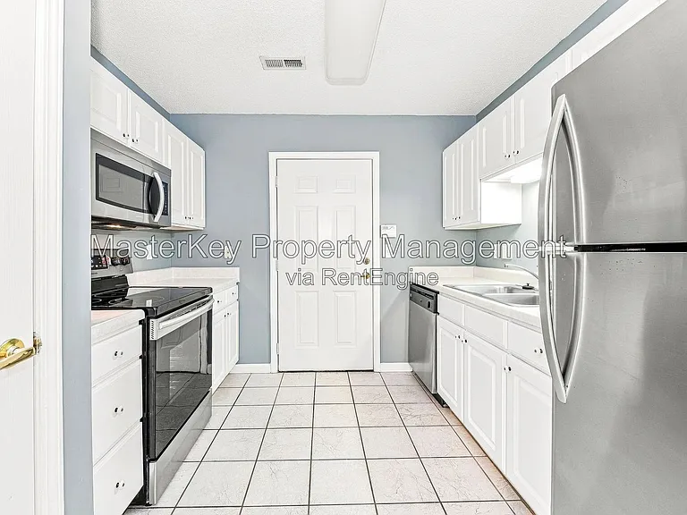 11391 Involute Pl #102 — Photo 4