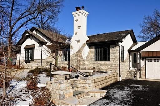 1st image of 8514 W 119th Pl