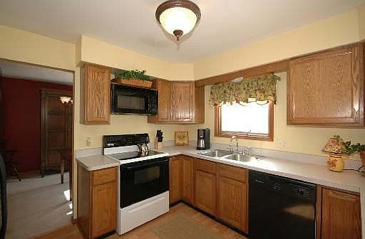 5th image of 1251 Colony Dr