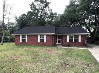 413 Jefferson Cir SE, Allenhurst, GA 31301