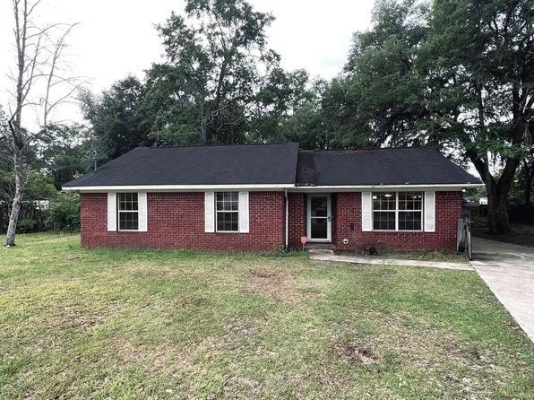 413 Jefferson Cir SE