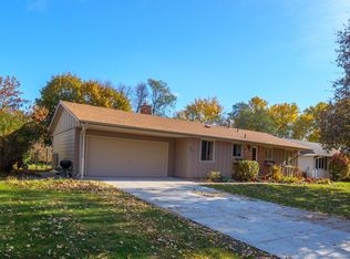 10410 Uplander St NW, Coon Rapids, MN 55433