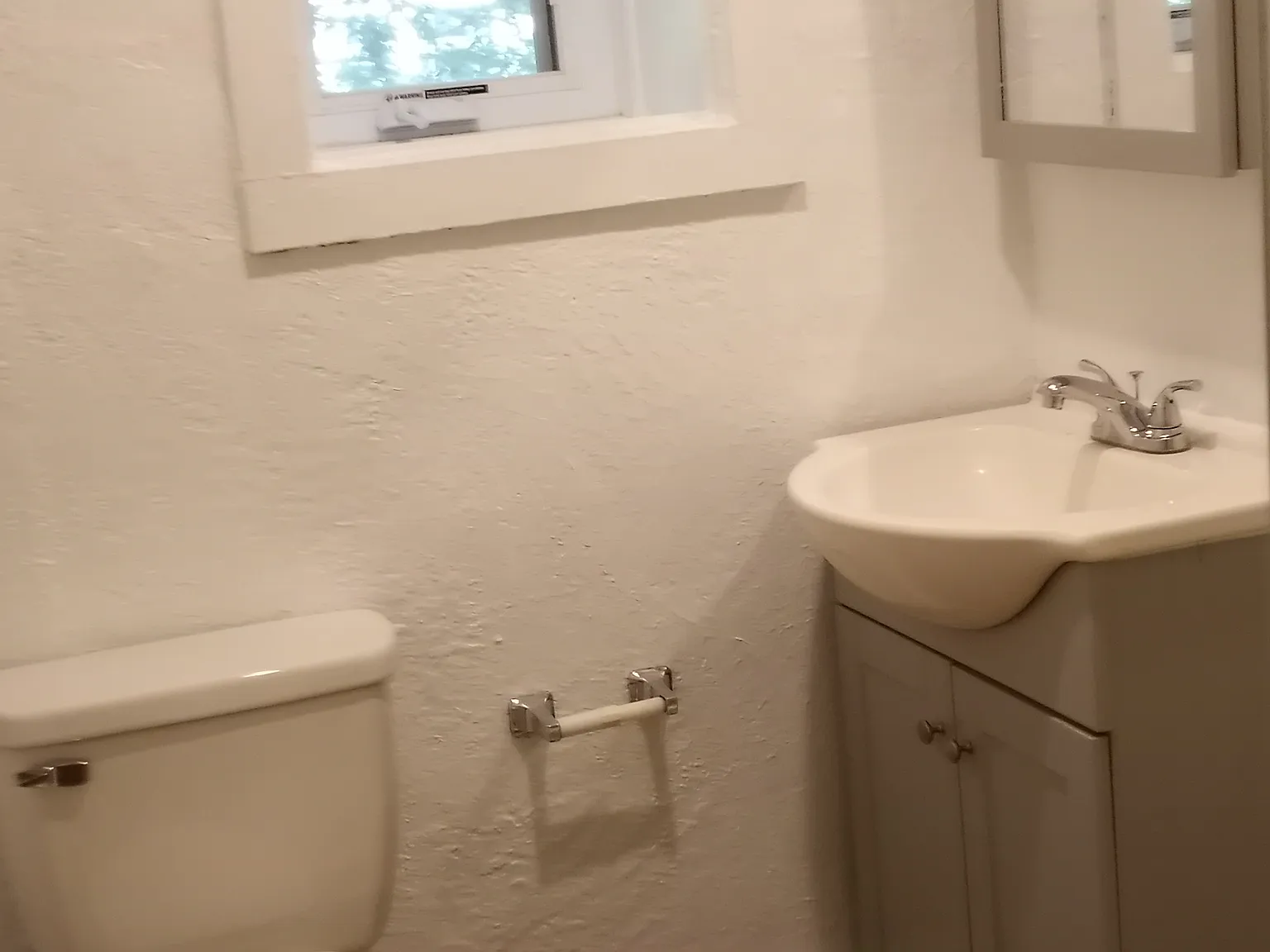 2 bed, 800 sqft, $2,000 — Photo 2