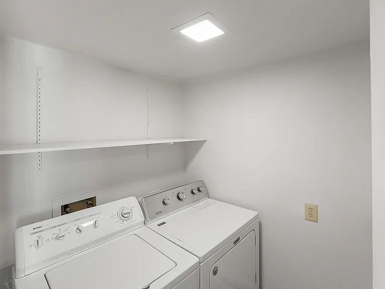 3226 W 4th Ave — Photo 17