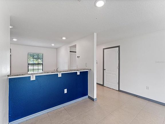 5th image of 2671 Fair Oaks Dr