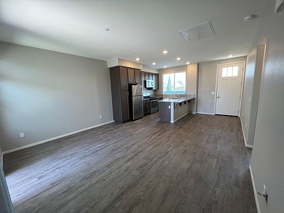 2nd image of 1904 F Ave #302