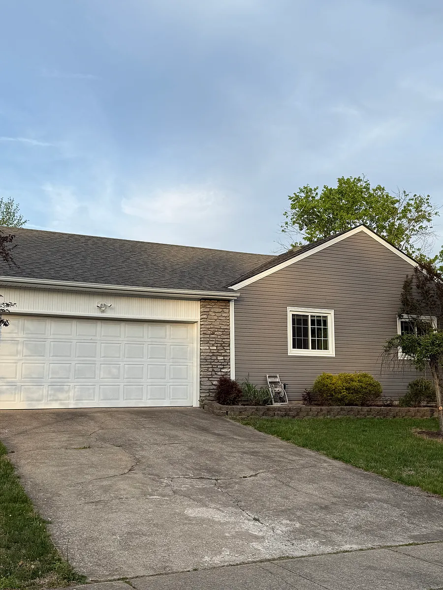 Building Photo - 3253 Hunters Point Dr