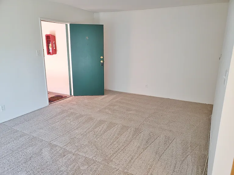 1605 E Ocean Blvd #8 — Photo 9