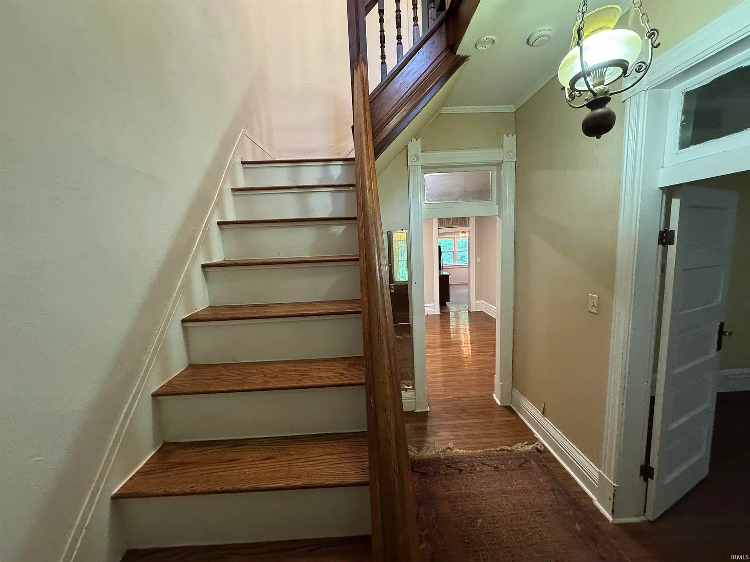 5 bed, 2.0 bath, 2240 sqft, $2,800 — Photo 4