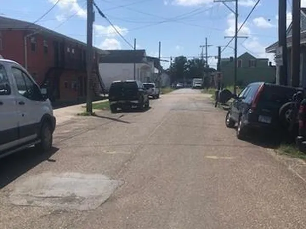 1220 Columbus St, New Orleans, LA 70116