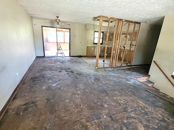 5th image of 715 Lila Ave