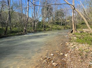 Pawpaw Rd, Thorn Hill, TN 37881