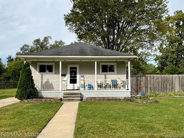 7761 Montrose St, Detroit, MI 48228