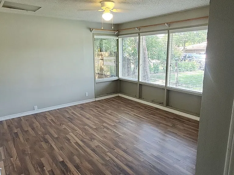 1125 Bowman St — Photo 12