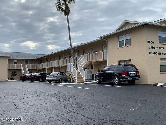 3rd image of 3600 S Peninsula Dr APT 16