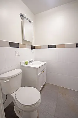Rented by Level Group | media 8