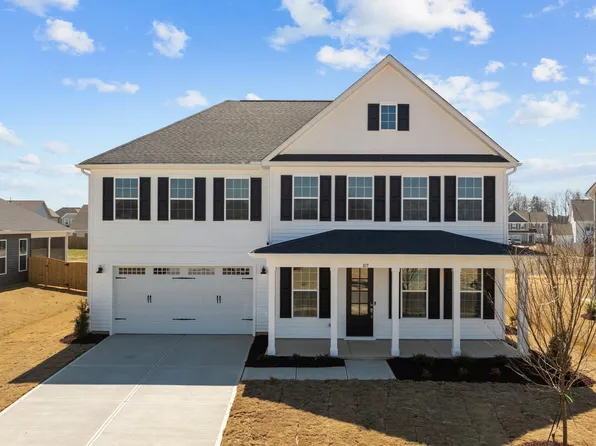 107 Barn Door Dr, Lillington, NC 27546