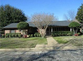 1904 Wes Hardin Cir, Bonham, TX 75418