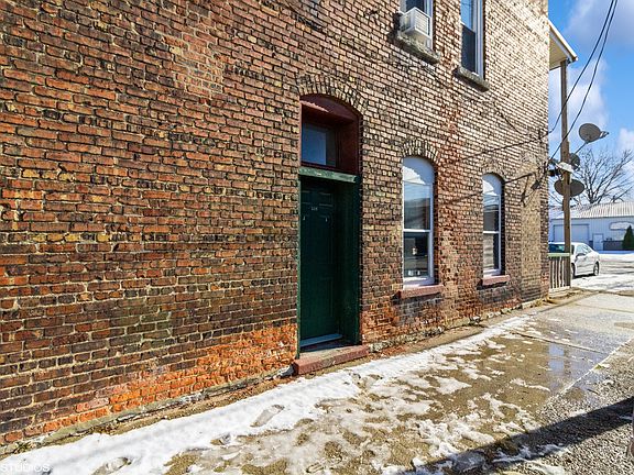5th image of 516 Moen Ave #8