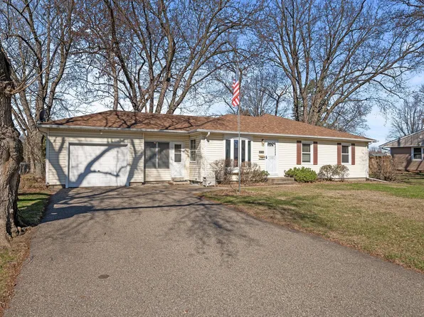 8536 5th Ave S, Bloomington, MN 55420