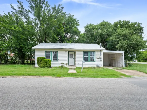 1141 W McNeill St, Stephenville, TX 76401