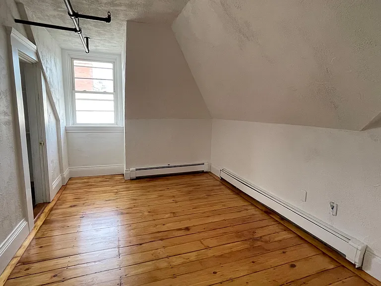 72 Nahant St #3 — Photo 14