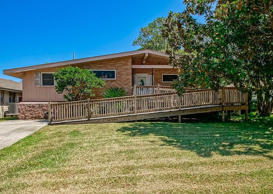 1st image of 2644 Bristol Pl