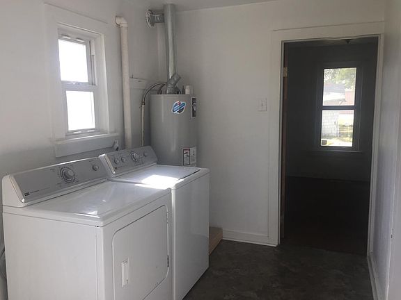 4th image of 203 N Main St