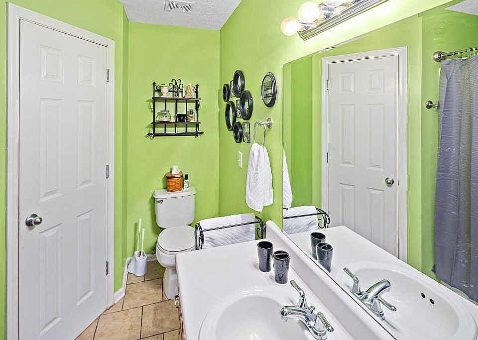 1st image of 1119 Newberry Dr