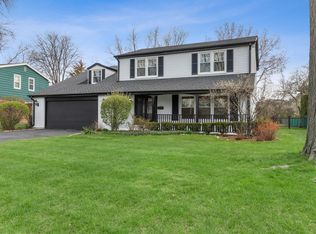 3718 Maple Leaf Dr, Glenview, IL