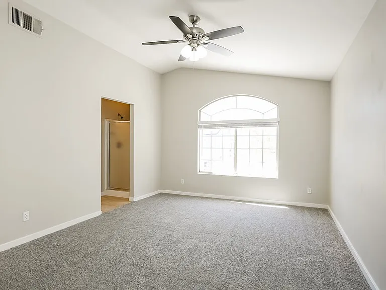 3940 Camryn Holly St — Photo 10