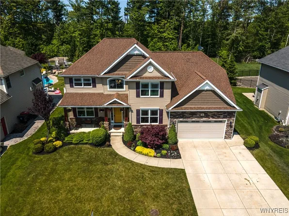 29 Worthington Ln, Lancaster, NY 14086