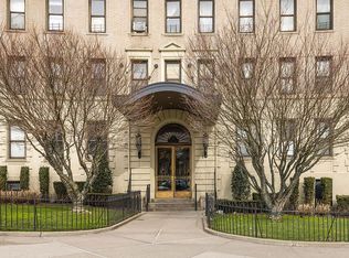 175 Eastern Pkwy APT 4I, Brooklyn, NY