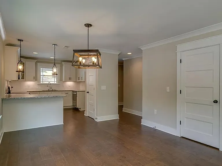 127B Commerce St — Photo 8